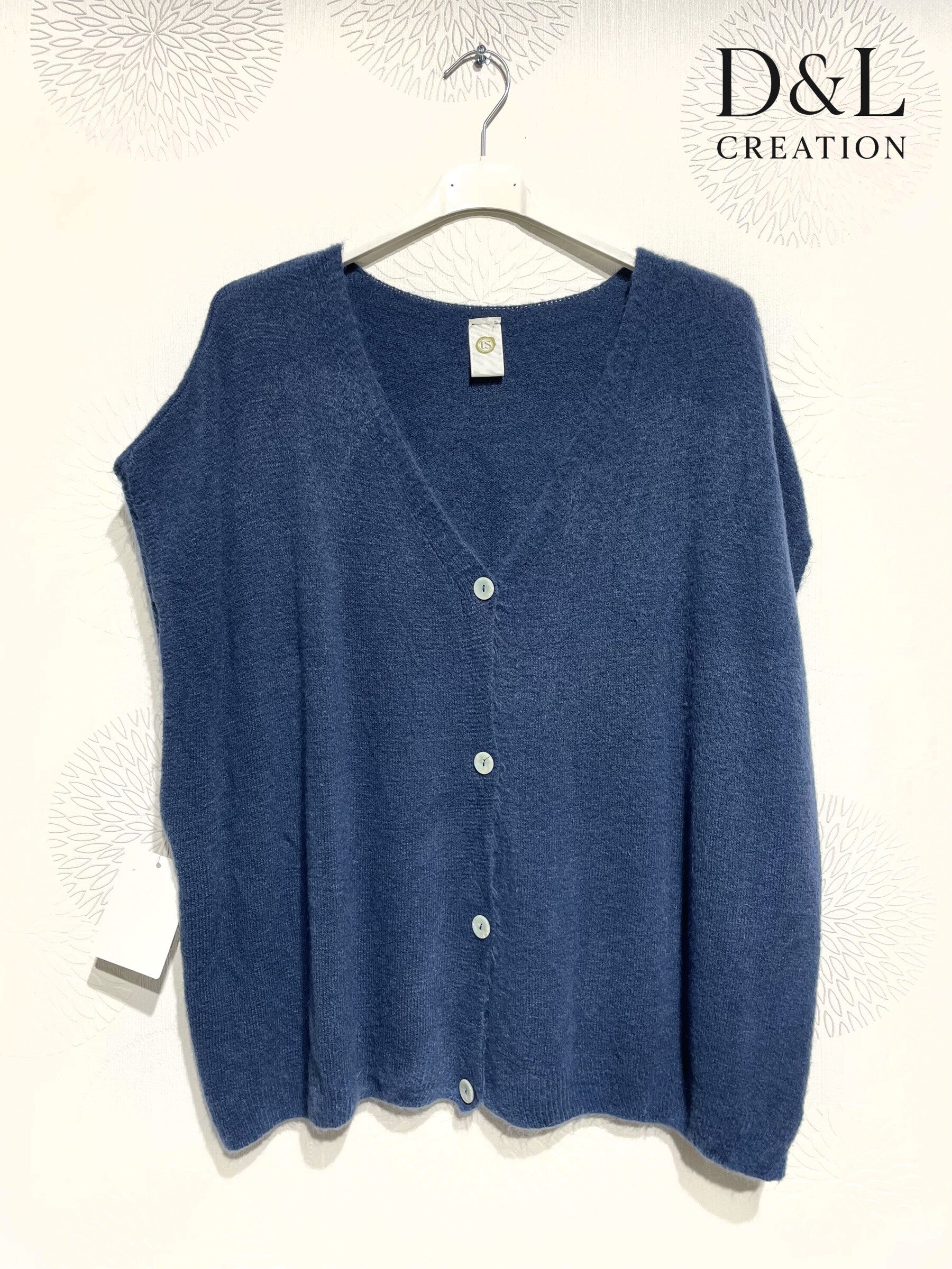 Sleeveless cropped cardigan with alpaca