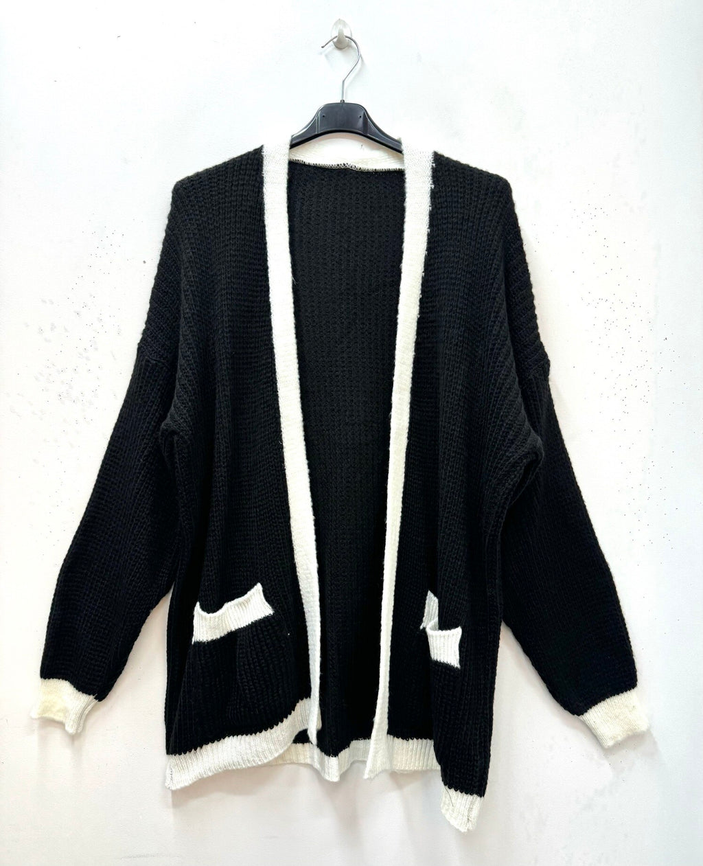 Mjuk ribbad stickad cardigan i Stor Storlek