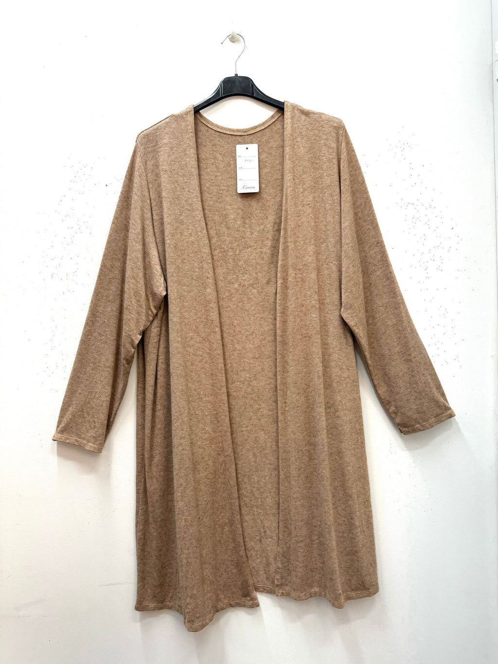 Mjuk lång cardigan med Peace & Love print i Stor Storlek