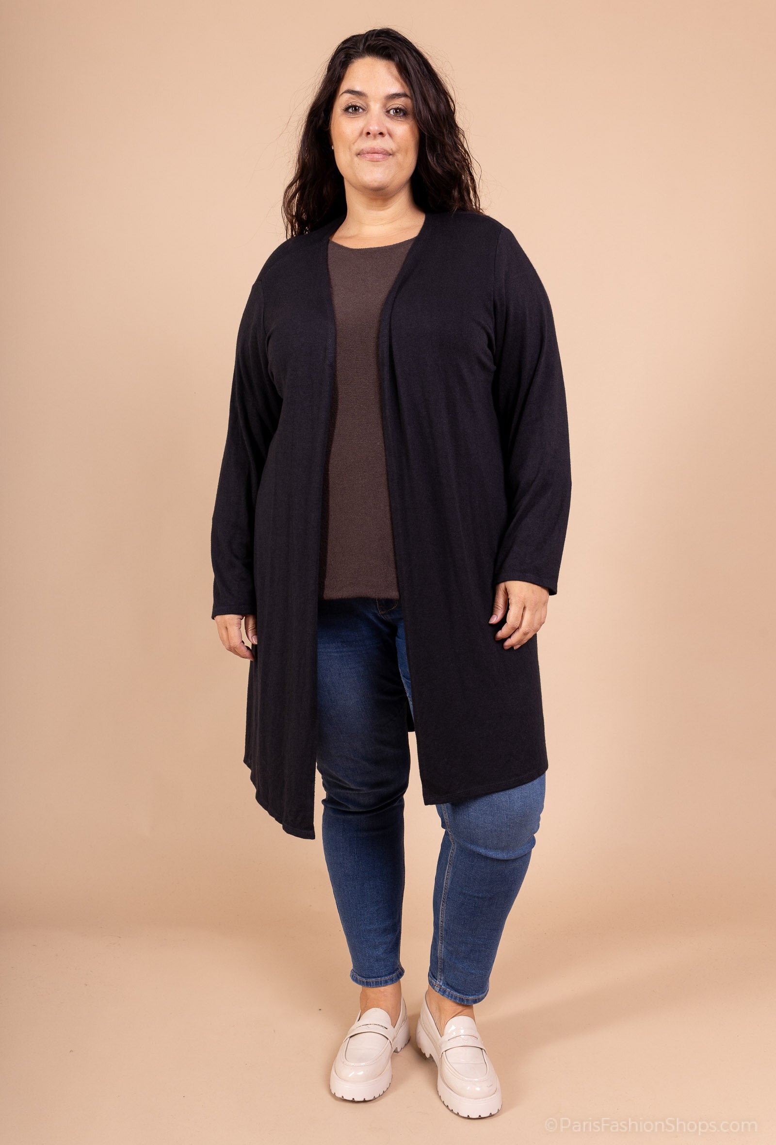 Mjuk lång cardigan med Peace & Love print i Stor Storlek