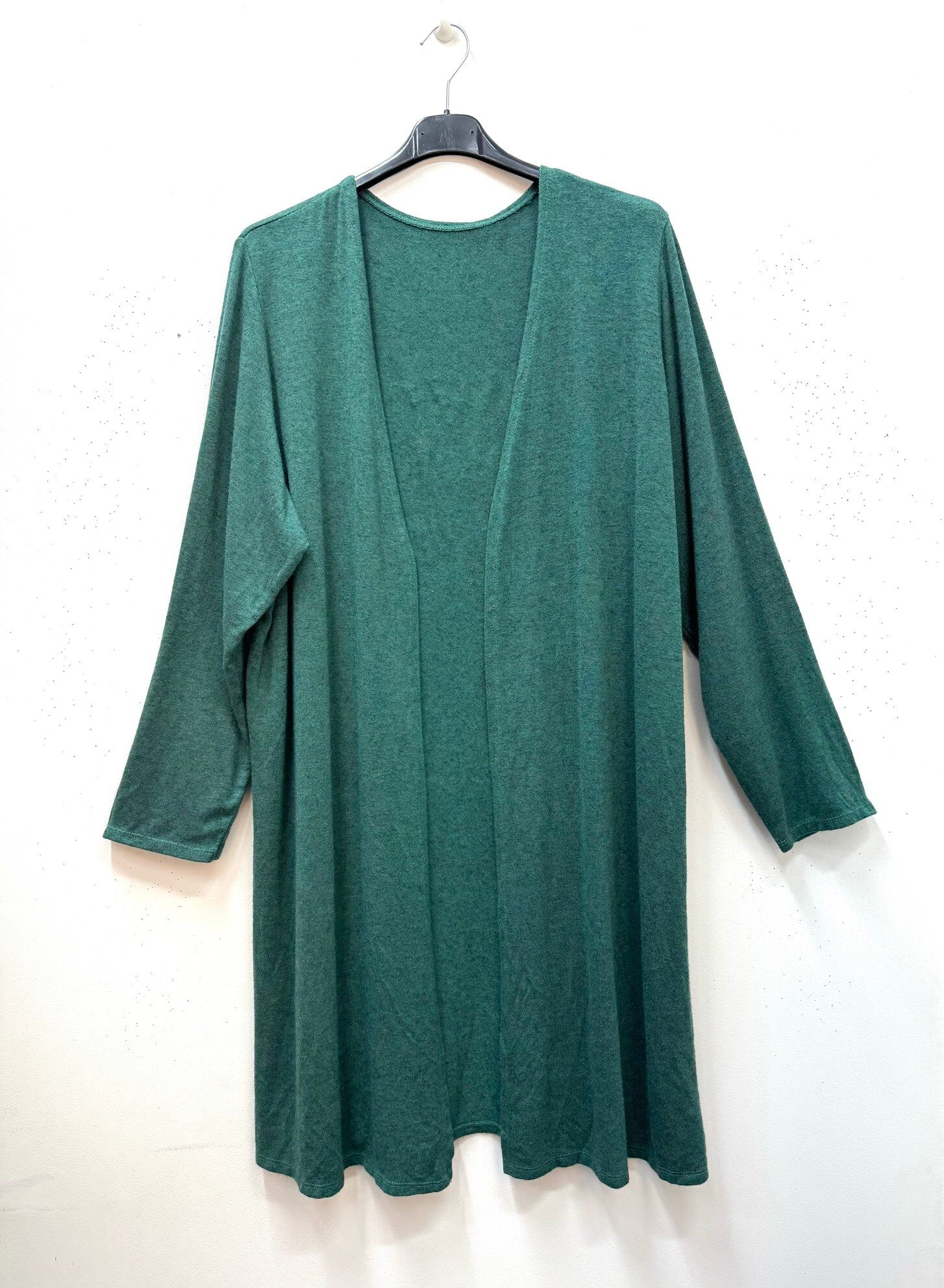 Soft long cardigan with Peace & Love print i Stor Storlek