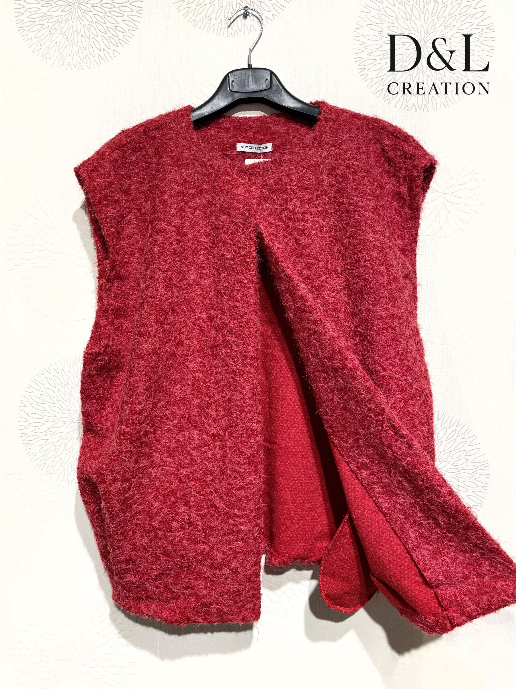 Sleeveless vest with pockets sizes 10 to 18 Stora Storlekar