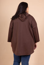 Mjuk plus-size sportjacka med solbrosch, storlekar T38 till T56