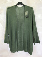 Finstickad cardigan med halv-långa ärmar i stor storlek