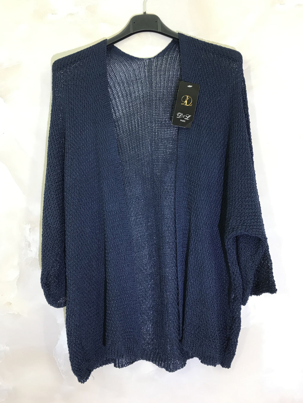 Finstickad cardigan med halv-långa ärmar i stor storlek