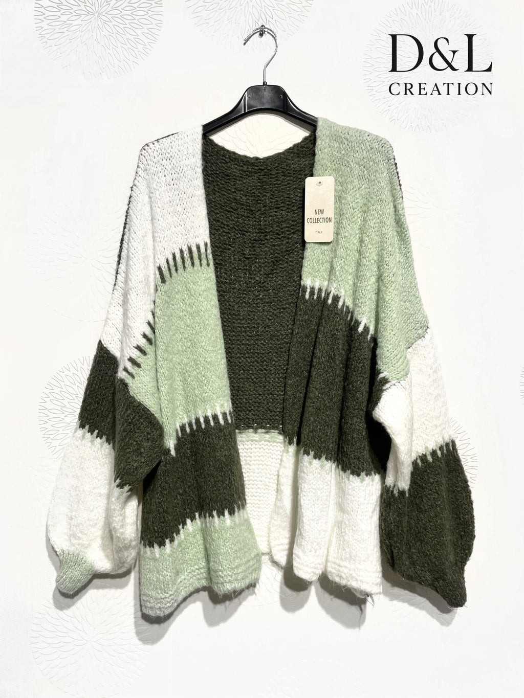 Plus size patchwork knit cardigan sizes 40 to 56 i Stor Storlek