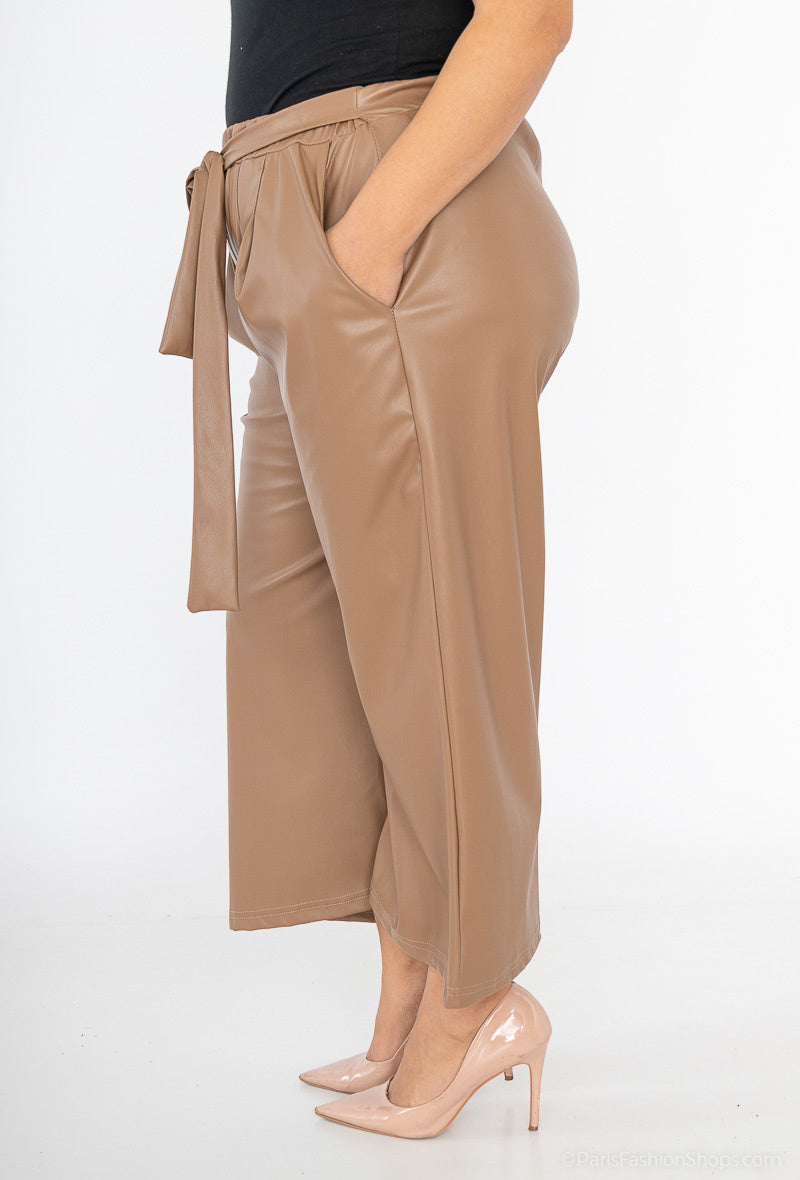 Cropped pants
