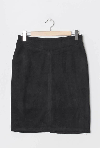 Plus Size Suede Skirt for Stylish Comfort
