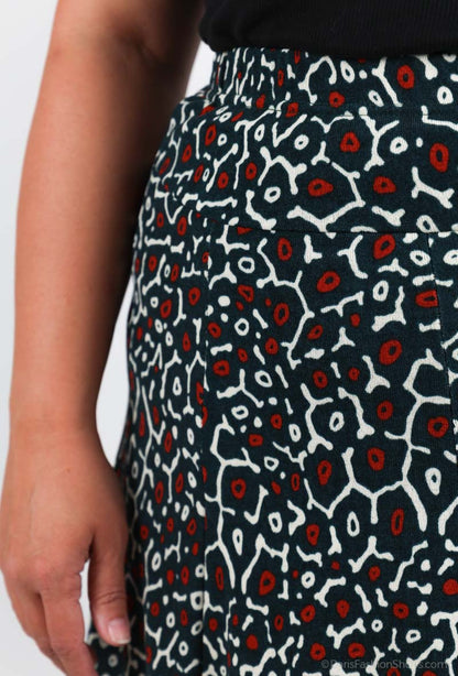 Plus Size Lined Printed Skirt