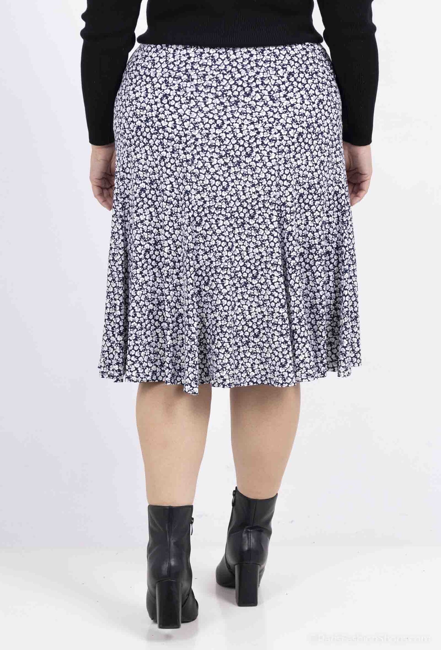 Plus Size Lined Flared Printed Skirt