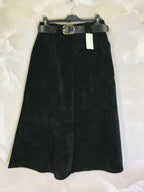 Long velvet skirt with pockets