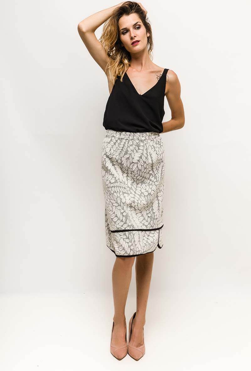 Plus Size Textured Skirt för Stora Storlekar