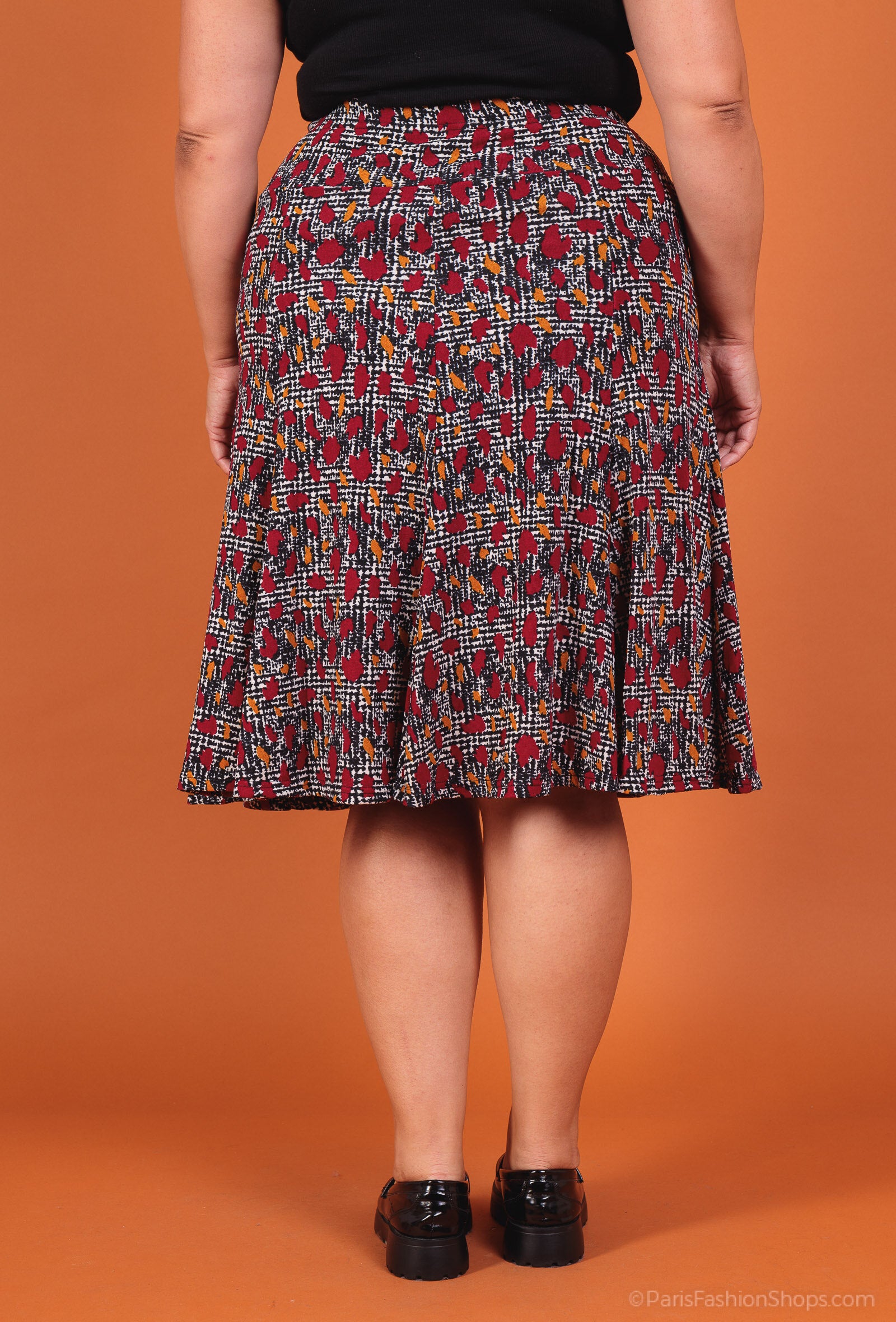 Plus Size Lined Printed Skirt