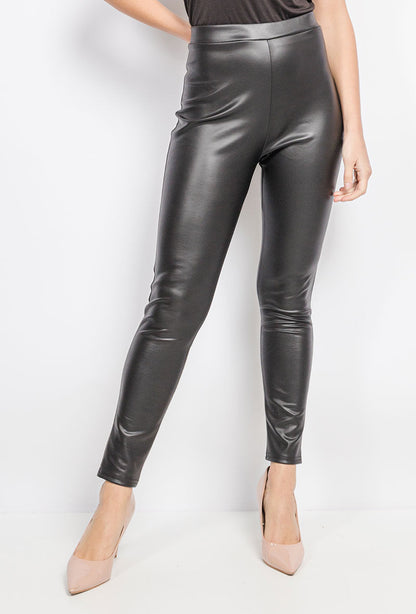 Plus Size Fake Leather Leggings
