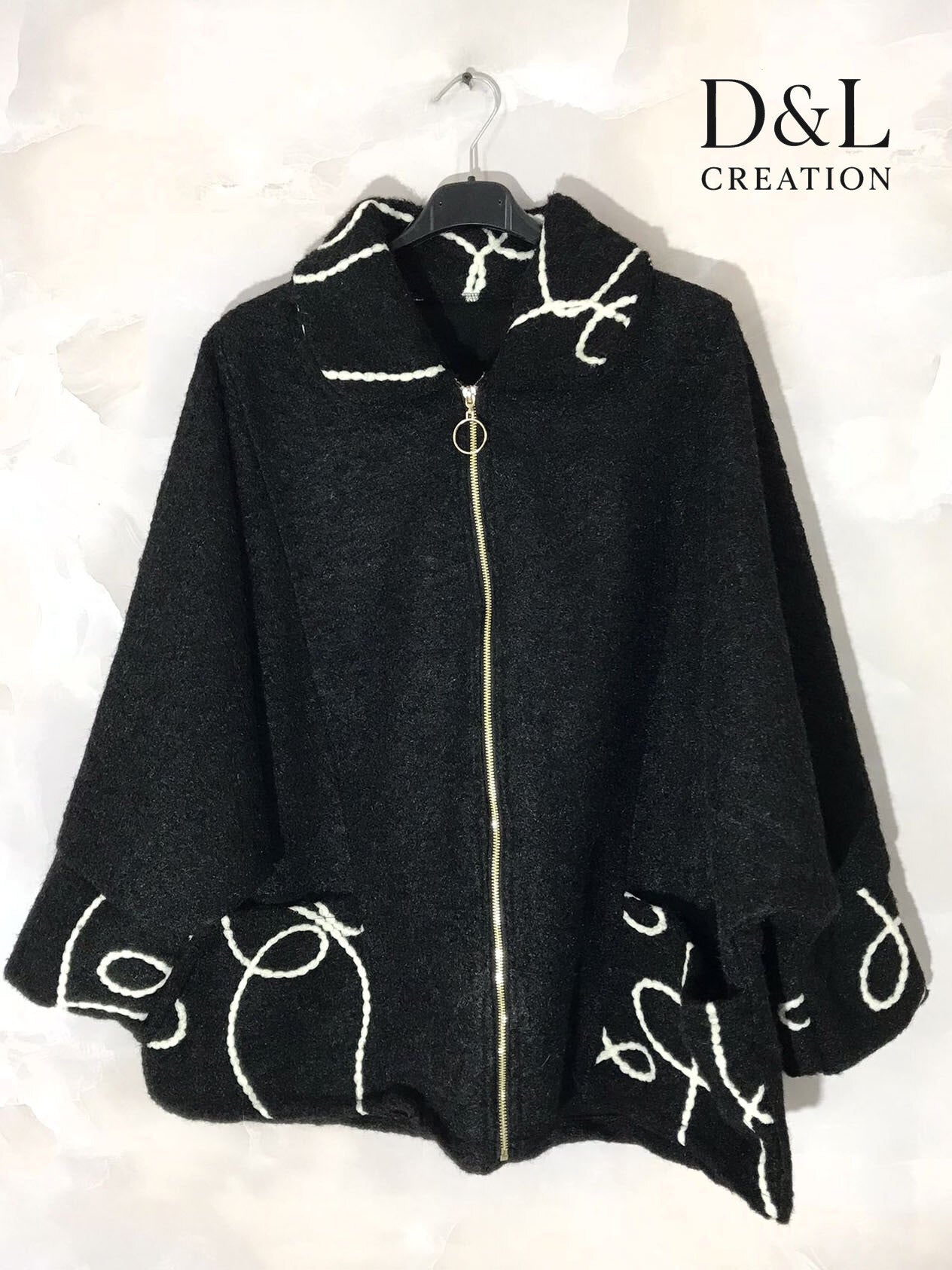 Plus size boiled wool coat with embroidery sizes 38 to 56 i Stor Storlek