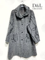 Boiled wool coat with embroidery sizes 38 to 48 i Stor Storlek