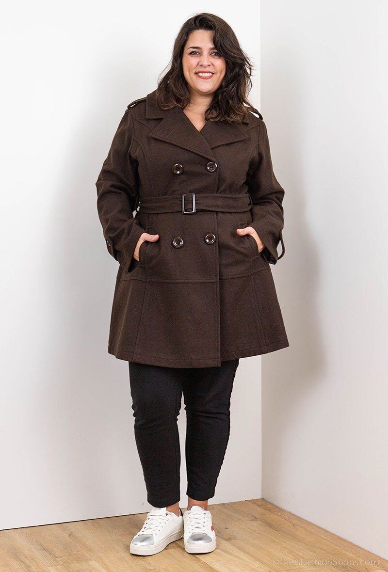Plus Size Enfärgad Pocket Knapp Kappa
