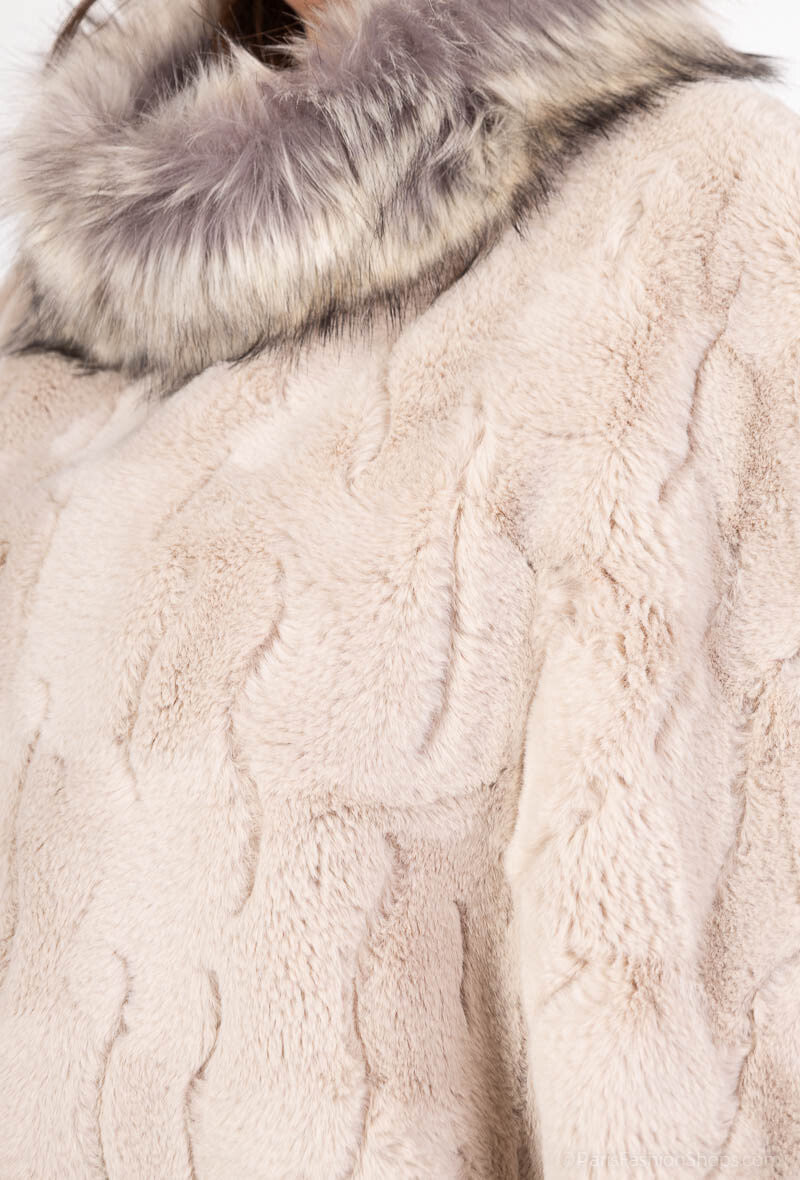 Plus Size Pancho i Fuskpäls