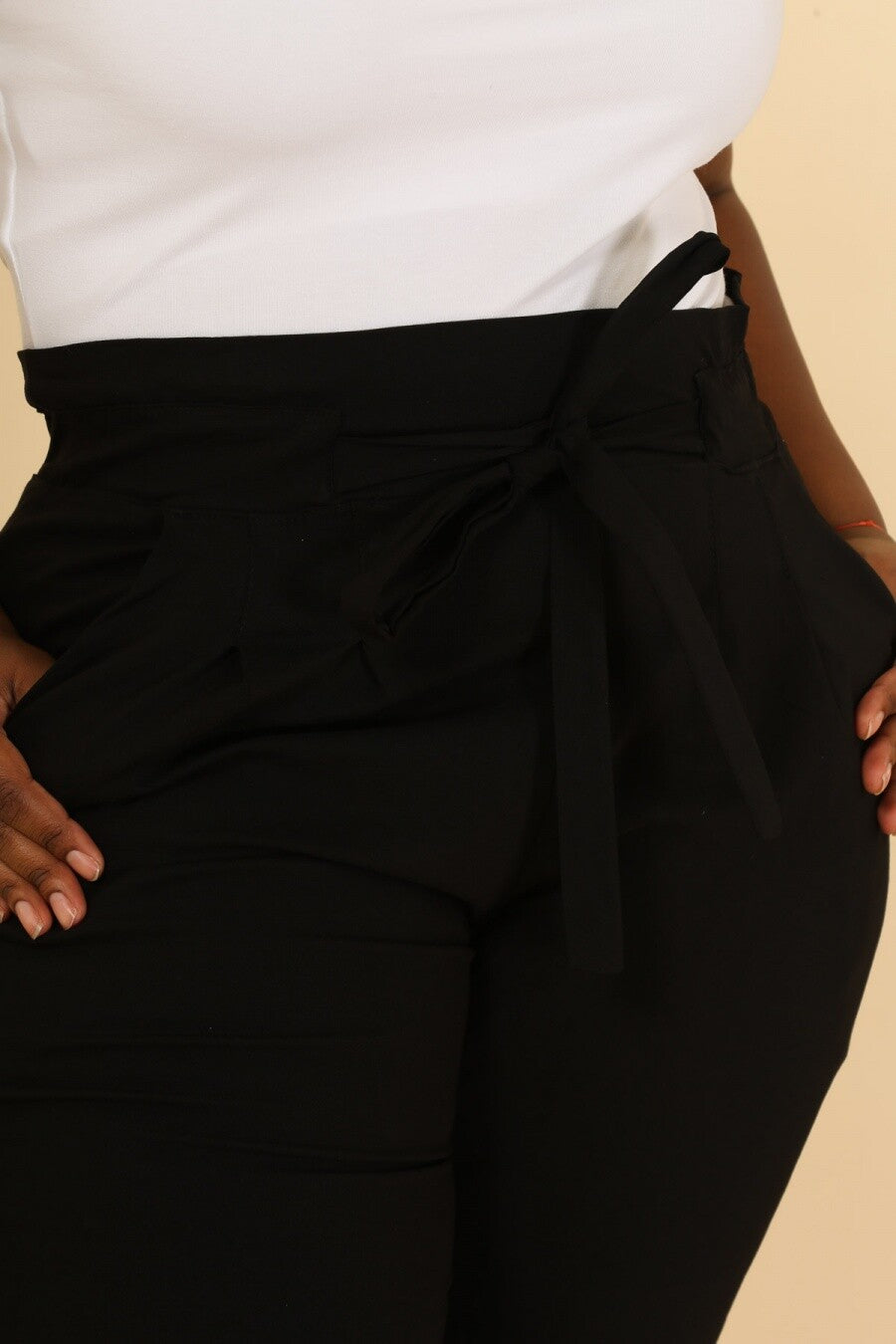 Capribyxor med knytband i Stor Storlek