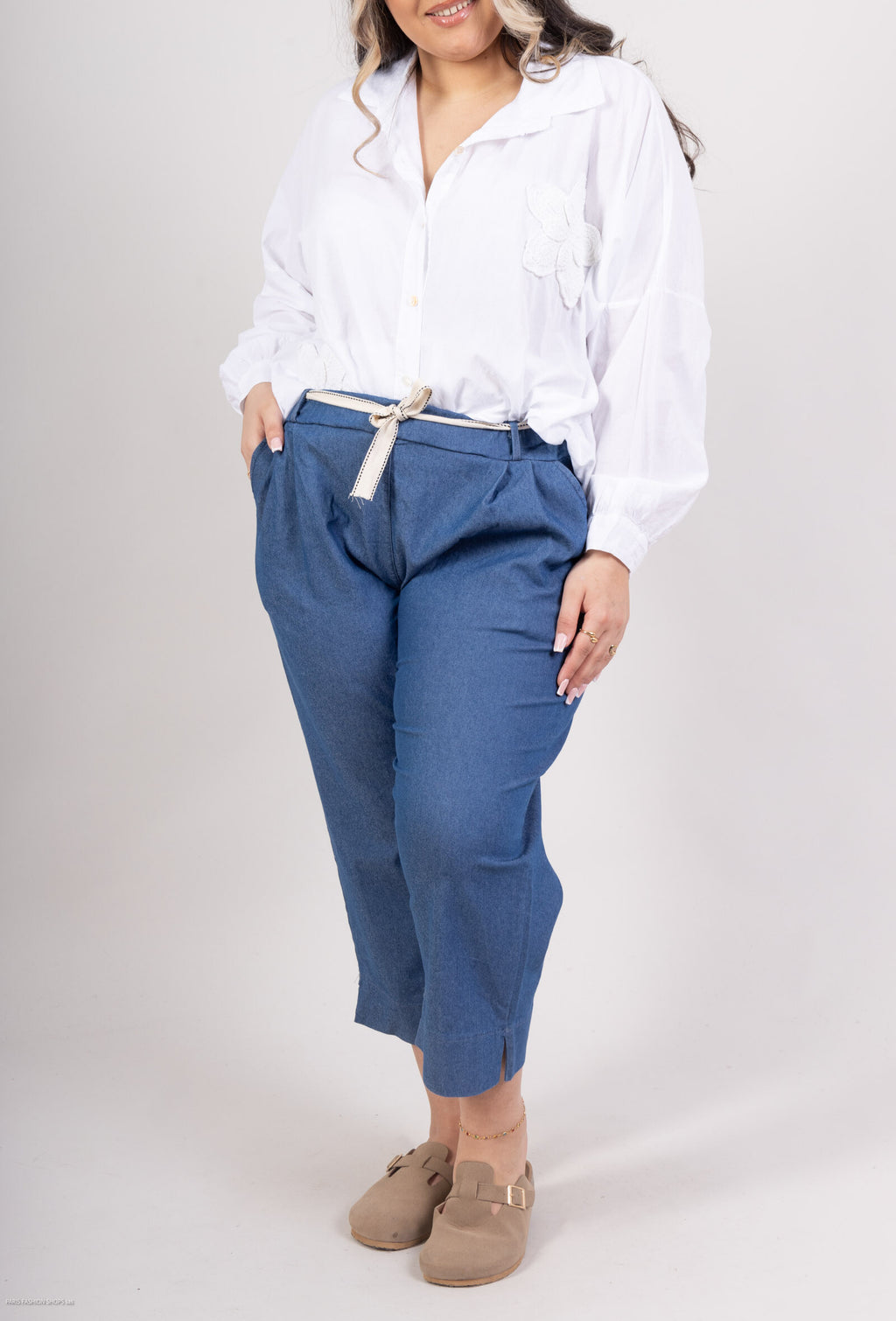Plus Size Three quarter stretchy denim pants