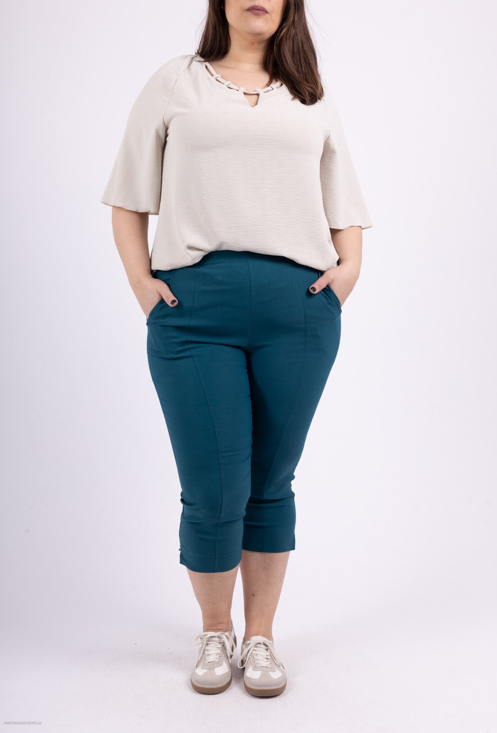 Plus Size Cropped stretch pants