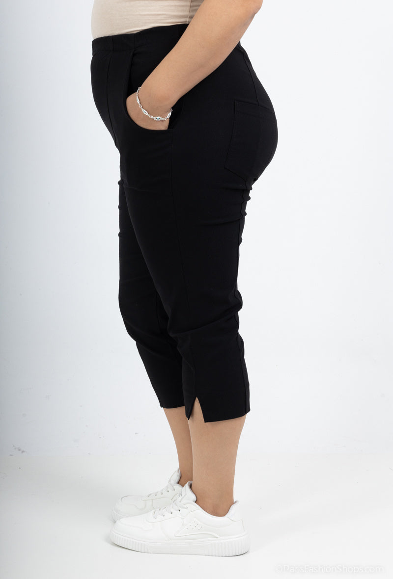 Plus Size Cropped Stretch Pants
