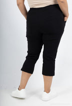 Plus Size Cropped Stretch Pants