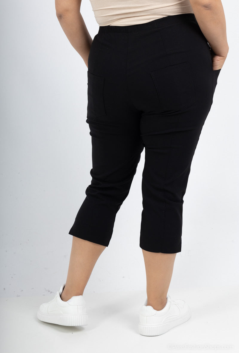 Plus Size Cropped Stretch Pants