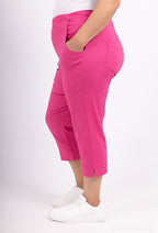 Plus Size Cropped Stretch Pants