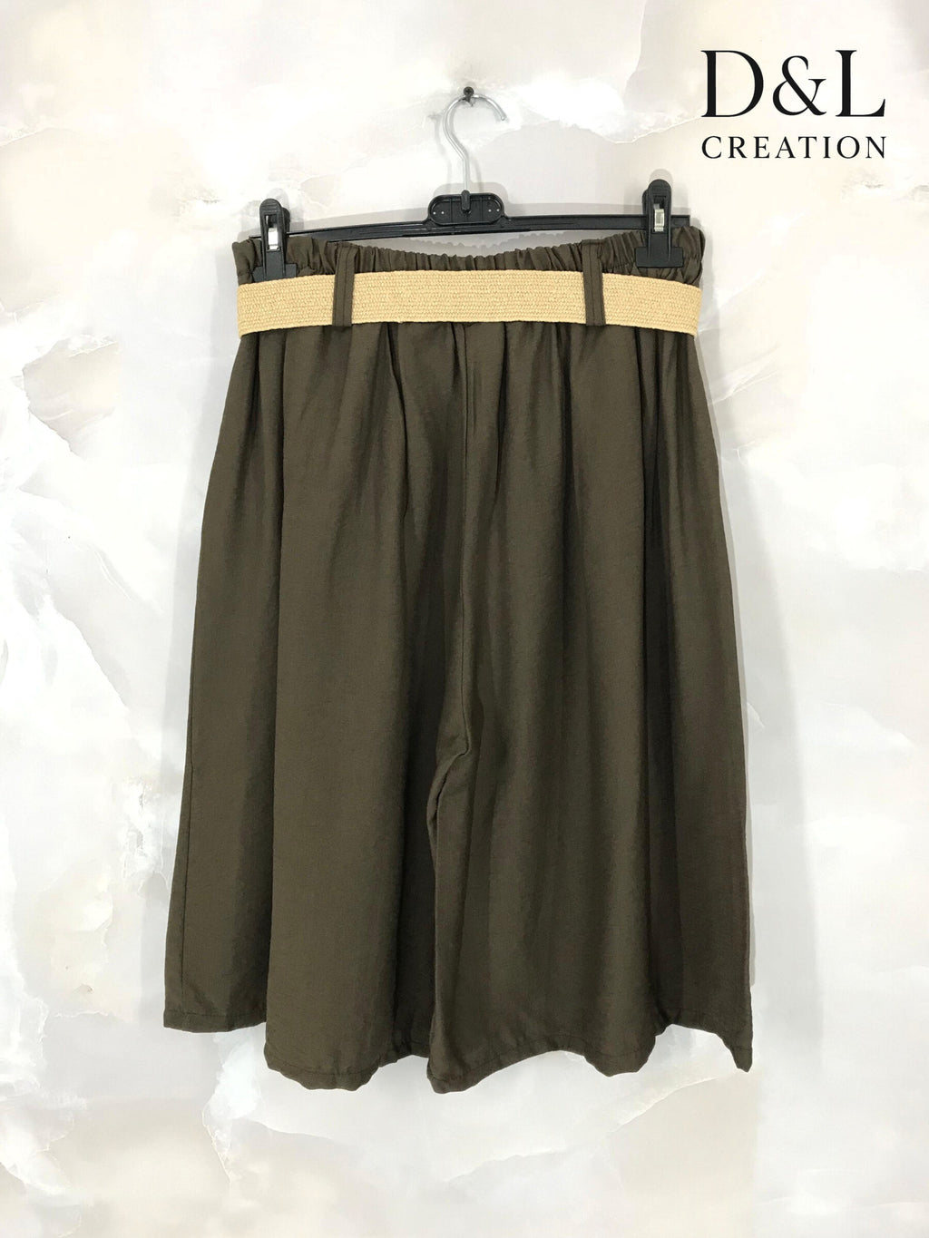 Cropped pants