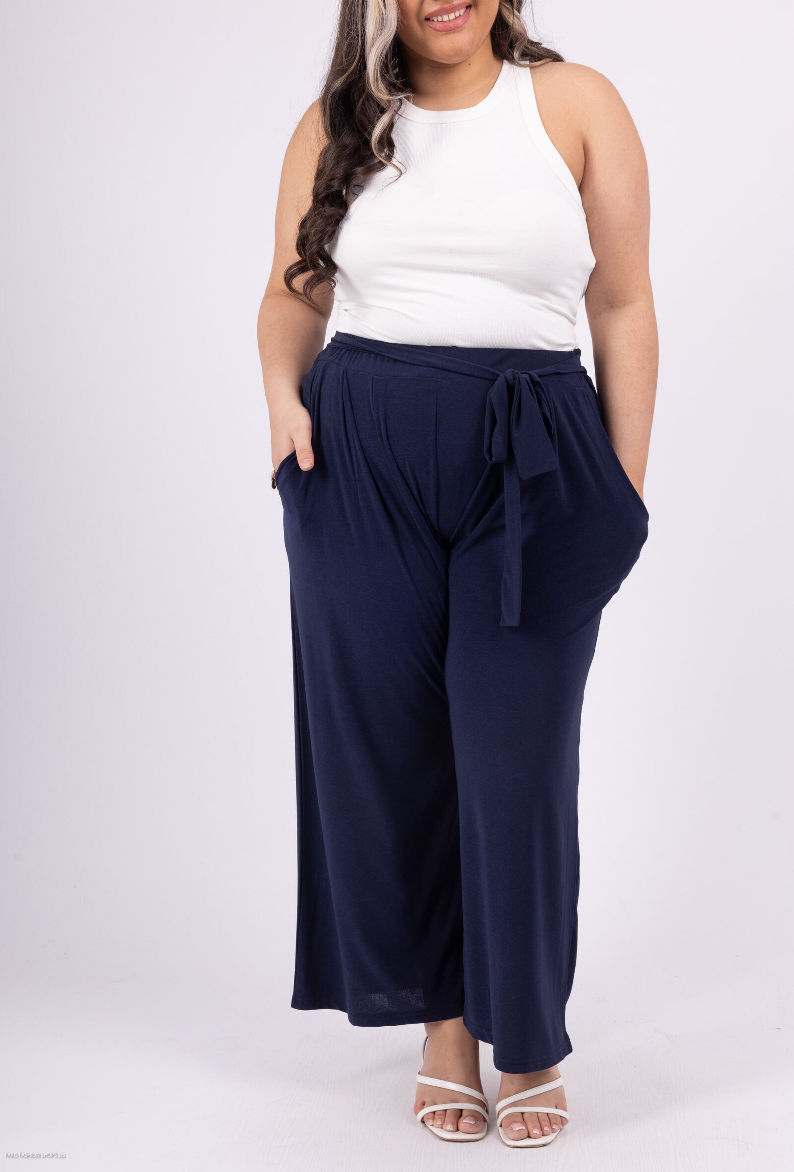 Plus Size Fluid Pantacourt med bälte