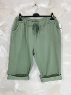Plus Size Ultra stretch T40 large size pantacourt in T52
