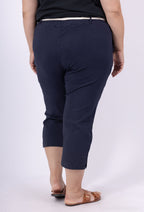 Plus Size Stretchy Cropped Pants