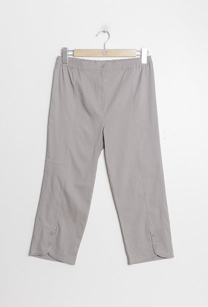 Plus Size Cropped Trousers - Elegant Capri Pants