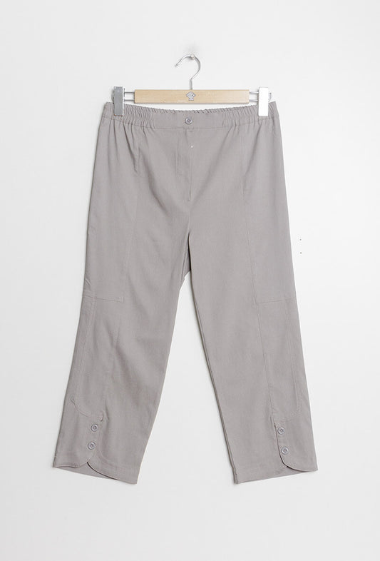 Plus Size Cropped Trousers - Elegant Capri Pants