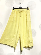 Plus Size 7/8 pants in linen with T38 to T50 pockets