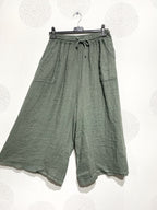 Plus Size 7/8 pants in linen with T38 to T50 pockets