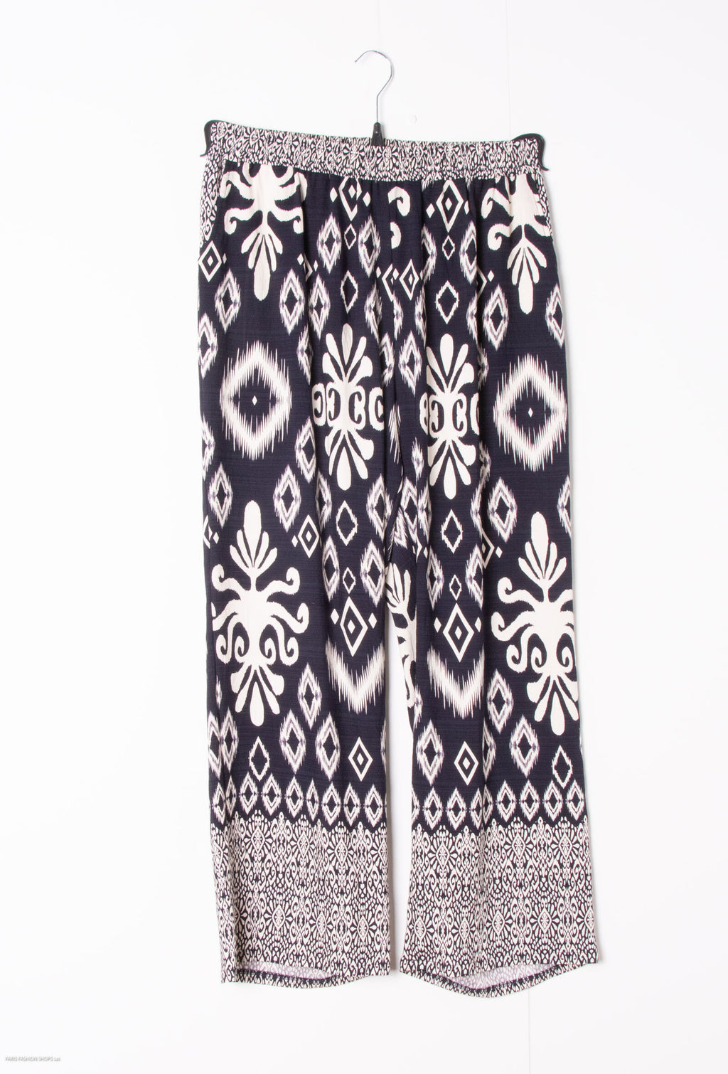 Plus Size Large print pants with pockets