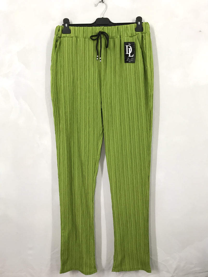 Plus Size Byxor i Plisserat Tyg
