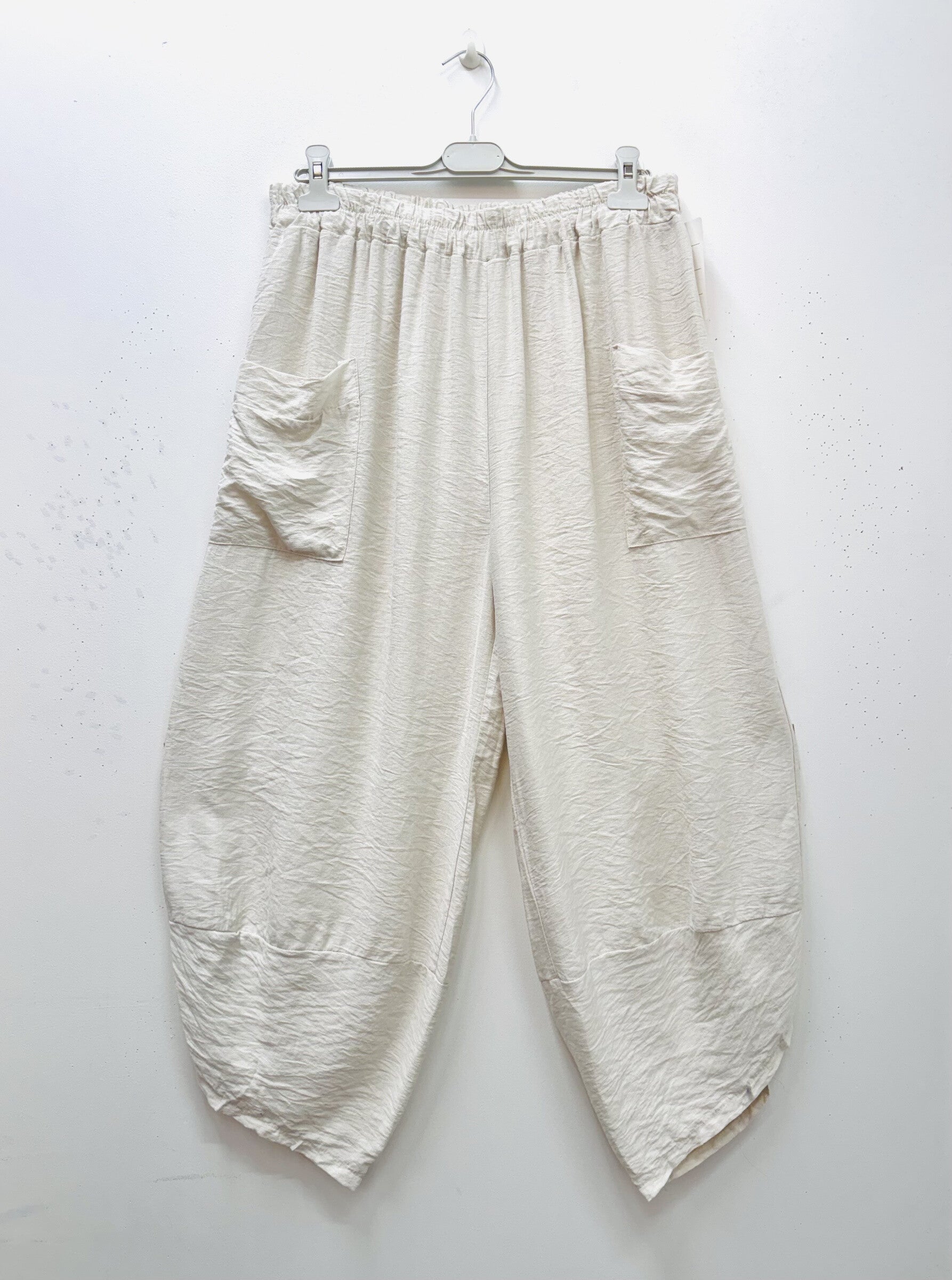 Plus Size Viskos Crepe Cargo Byxor