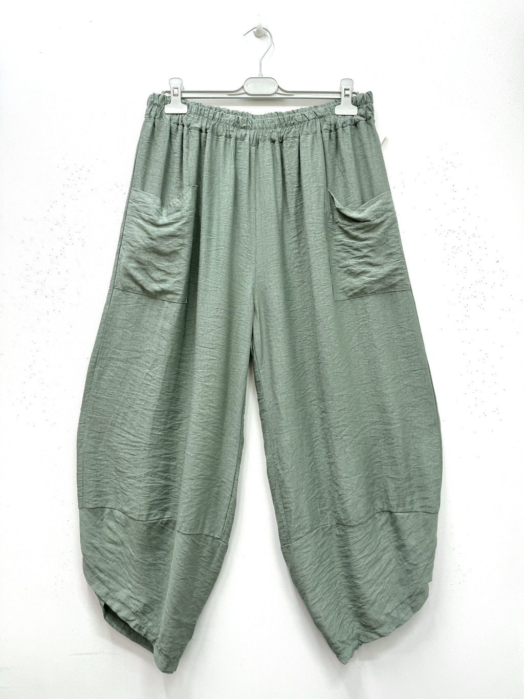 Viscose Crepe Cargo Pants i Stor Storlek