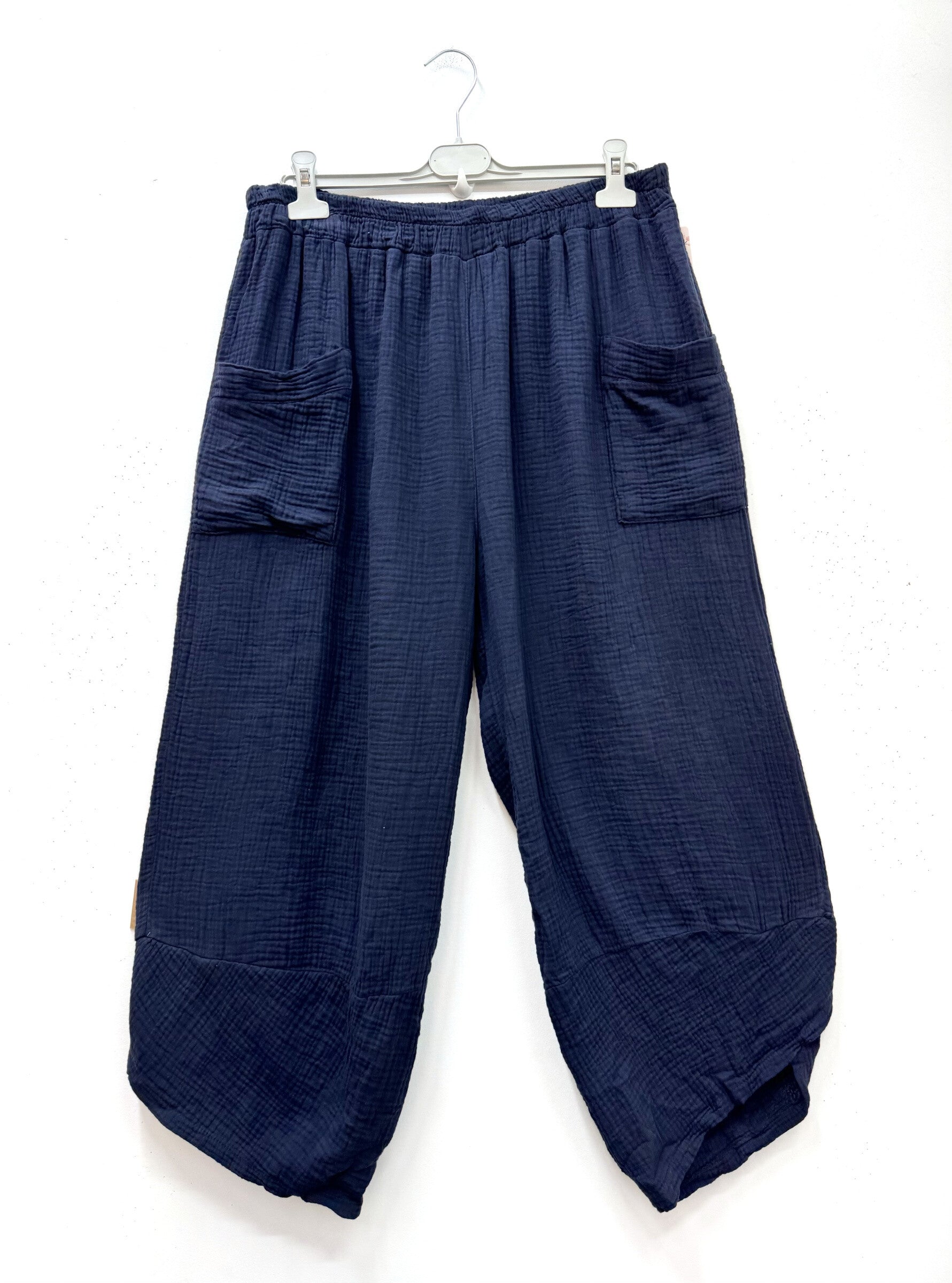 Cotton gauze cargo pants i Stor Storlek