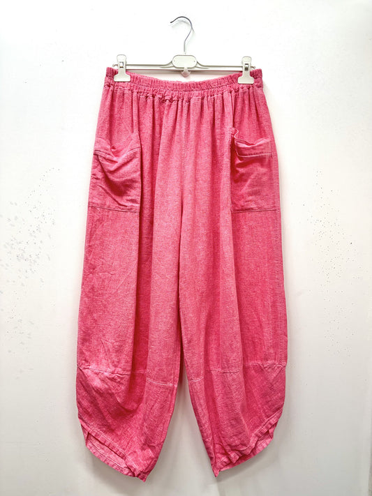 Plus Size Light/Sarouel cargo pantacourt in cotton/linen mixture