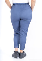 Plus Size Byxor med Bälte och Samlad Midja