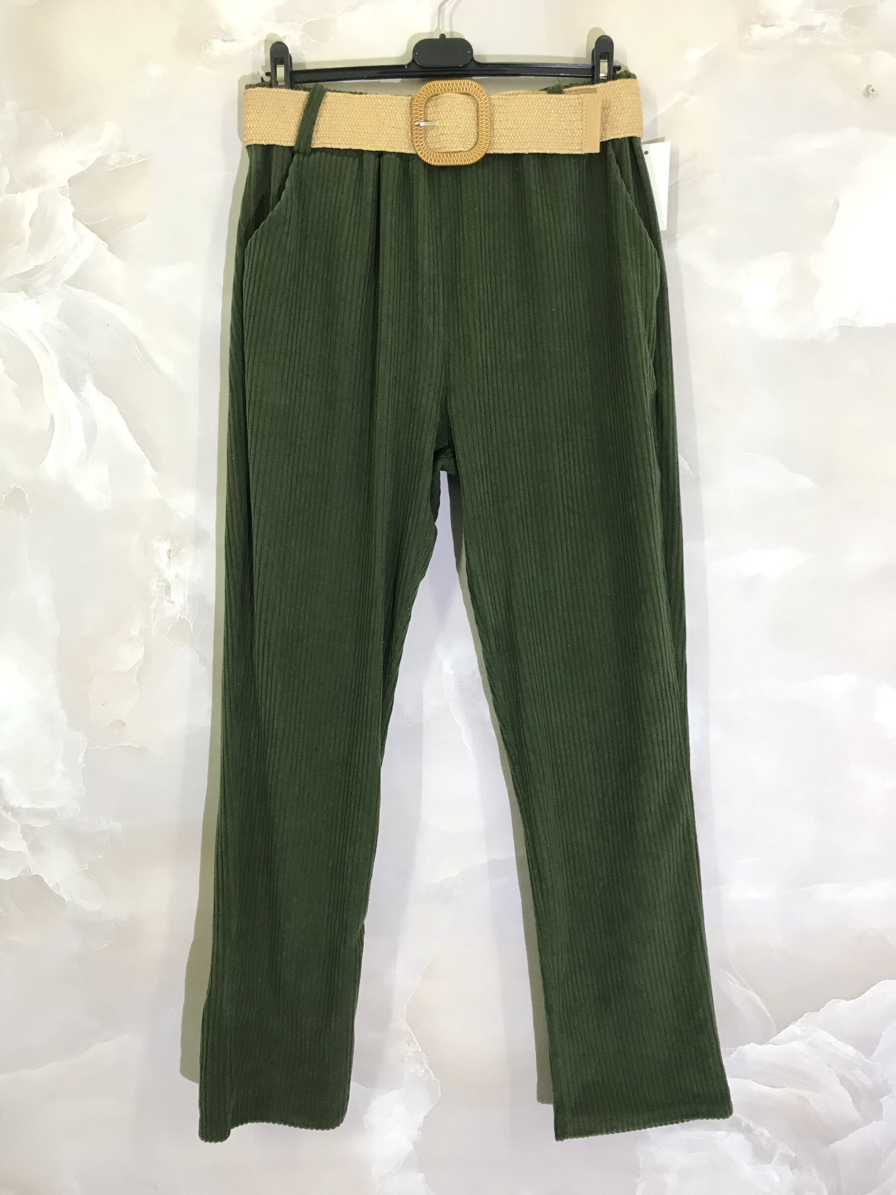 Plus Size Velvet cigarette pants with elastic waistband and pockets