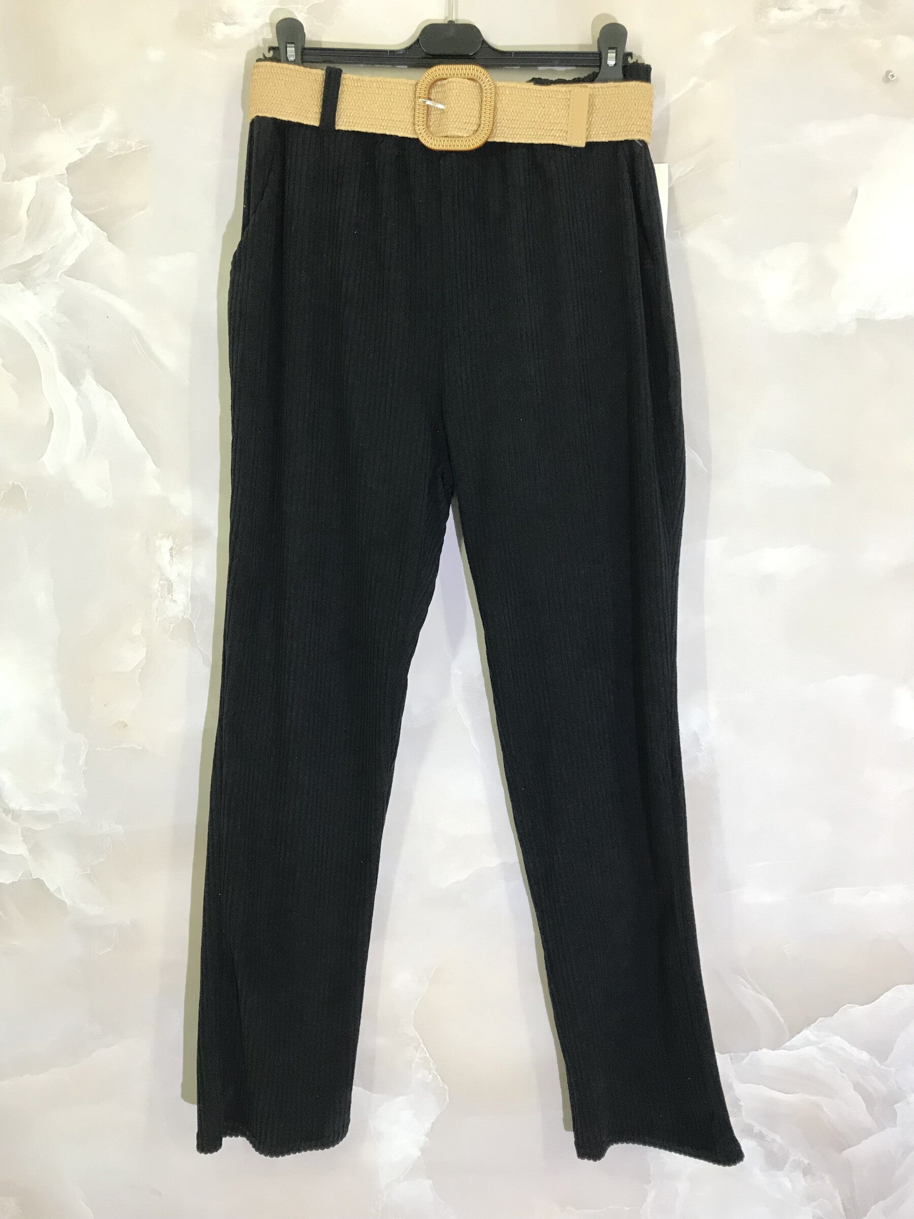 Plus Size Velvet cigarette pants with elastic waistband and pockets