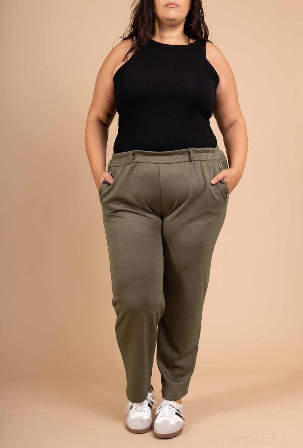 Soft pants with buttoned pockets sizes 40 to 54 i Stor Storlek