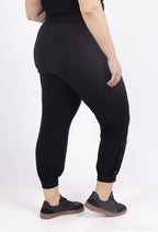 Plus Size Stretchbyxor med knappar