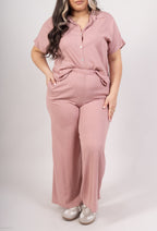 Fluid by UNE - Viscosebyxor med fickor i storlek T38 till T48