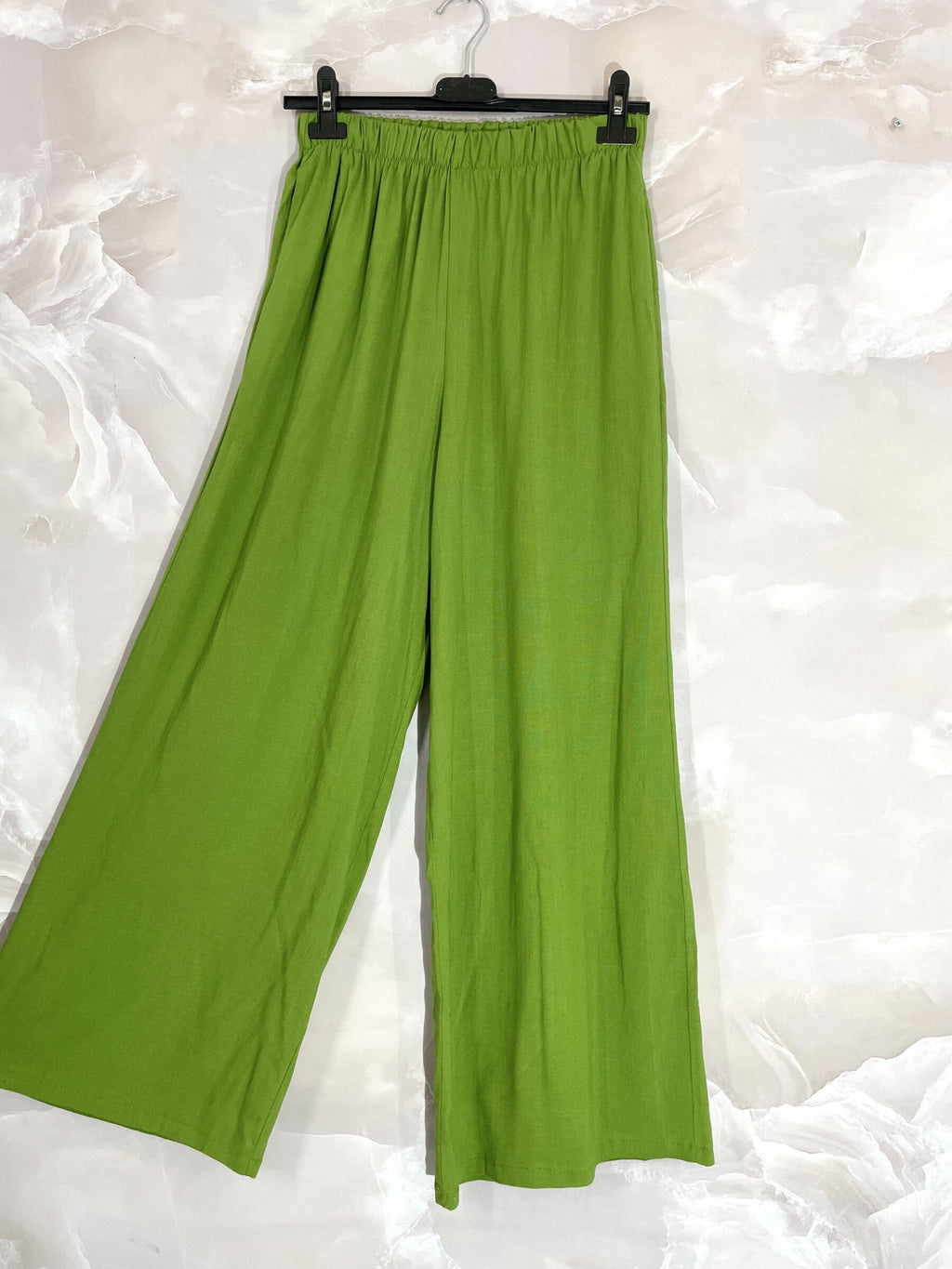 Plus Size Fluid Byxort i Viskos med Fickor T38 till T48